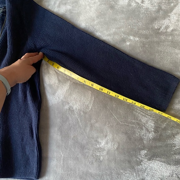 American Eagle Vintage Fit Men’s Navy Sweater Size L - Picture 4 of 7